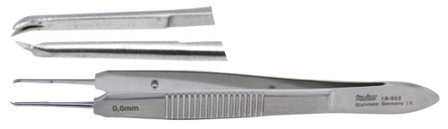 Castroviejo Suture Fcps 4-1X2 Teeth- 0.65Mm Tip
